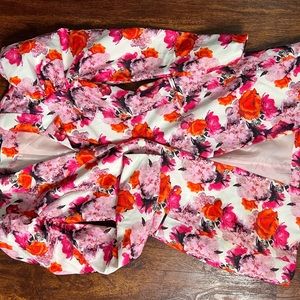 Floral blazer dress. Multi colored pinks and orange. Beautiful spring dress. M/8